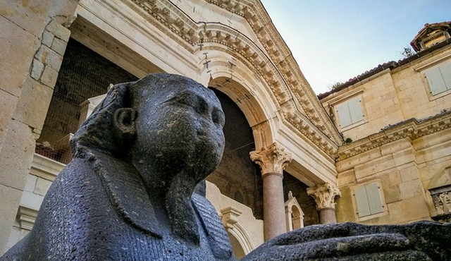 Private Walking Tour of Split with a Local