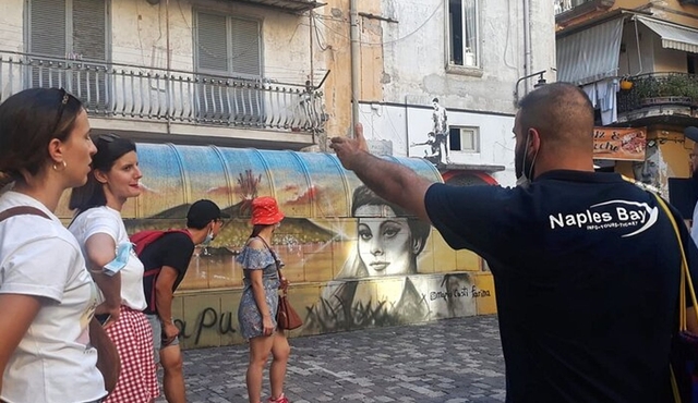 Naples Historical and Street Art Walking Tour