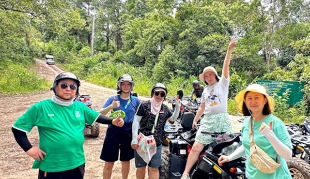 Doi Inthanon National Park: Guided Day Tour from Chiang Mai + ATV Ride + Lunch