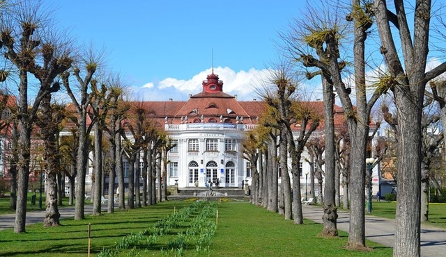 Touristic highlights of Karlovy Vary on a Private half day tour with a local