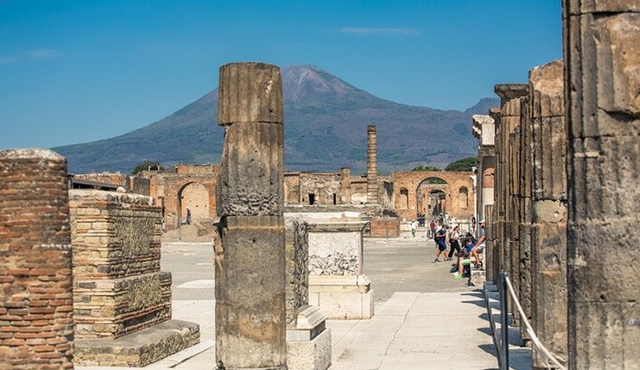 Pompeii Guided Tour with Skip‐the‐Line Ticket