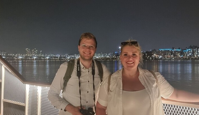 Seoul: Han River Guided Night Cruise and Hangang Park Picnic