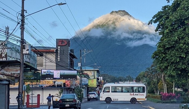 Arenal Volcano Experience