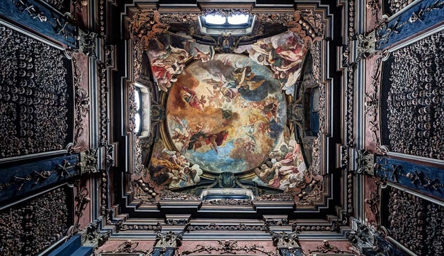 Milan: Secret Milan Tour & Appetizer with its Delicatessen