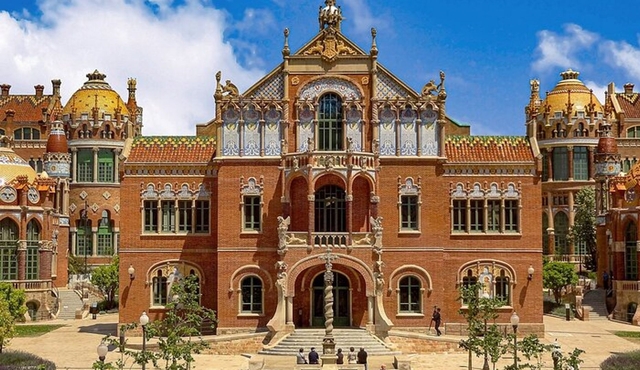 Barcelona Sensi‐Stone Mystery – Self‐Guided Family Quest