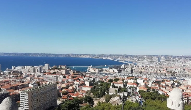 Guided walking tour of Marseille