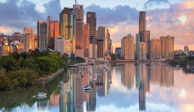 Brisbane Private Custom Walking Tour with A Guide (Private Tour)