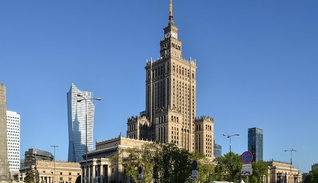 Warsaw: Palace of Culture & Warsaw City Center Private Tour