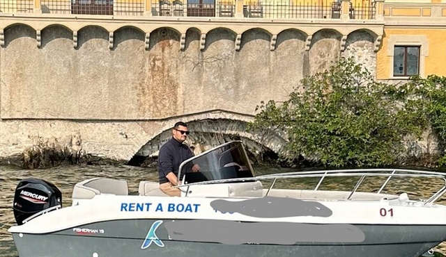 Boat Rental in Lake Como