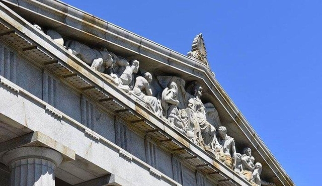 Melbourne Cathedrals and Parklands tour