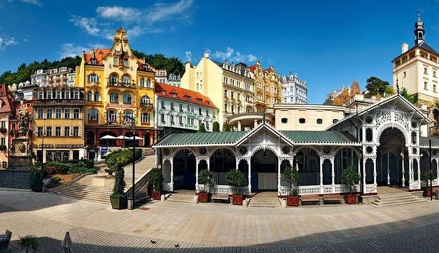 Guided visit of Karlovy Vary from Prague