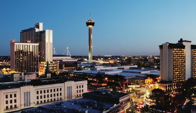 San Antonio: Highlights + Alamo Guided Tour