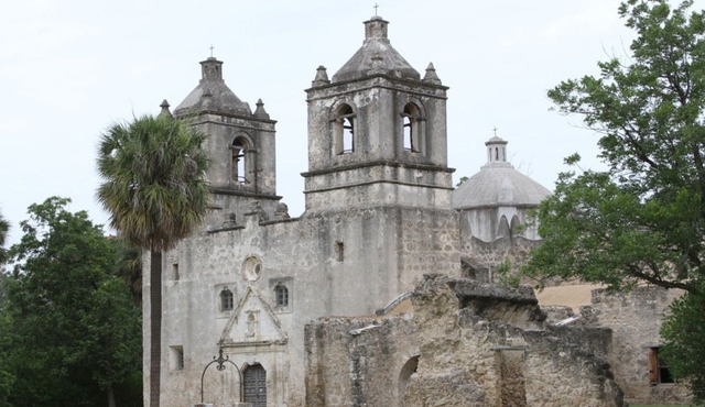 The grand historic city afternoon tour in San Antonio