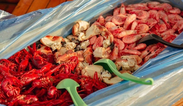 Oslo Fjord shellfish buffet evening cruise