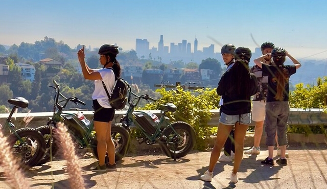 Los Angeles: Private E Bike Tour of Hollywood and Beverly Hills