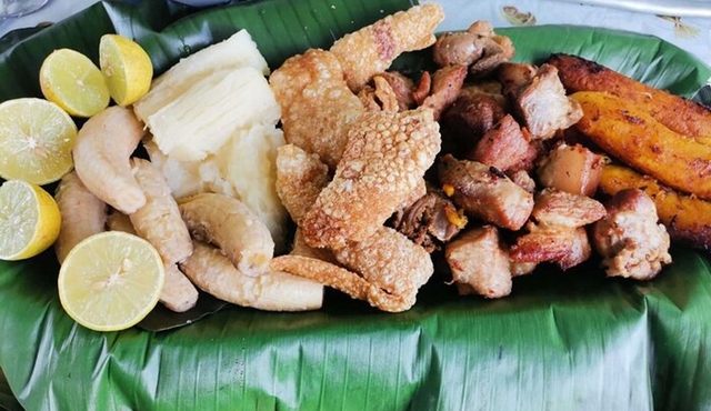 Essential Costa Rica Street Food Crawl in San José