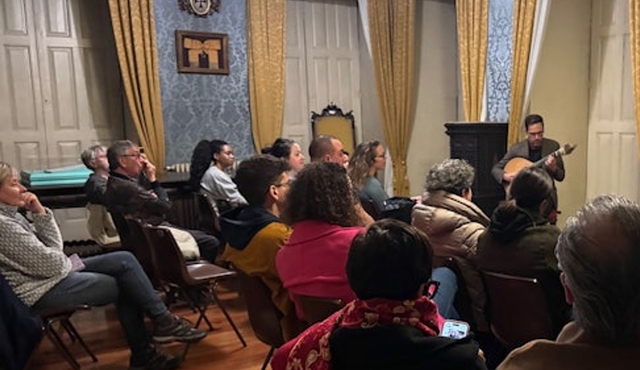 Trindade Porto: Guided Tour + Fado Show + Port Wine