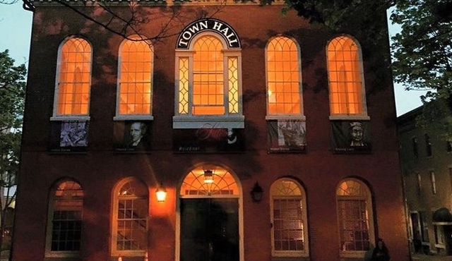 Salem History and Ghost Walking Tour With Night Option