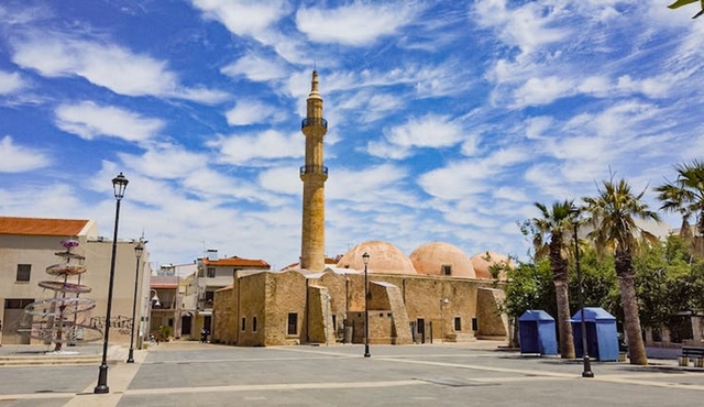 Western Crete small group guided tour