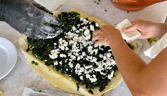 Paros: Cooking Class with Greek Meal & Wine