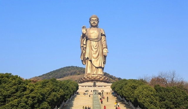 Wuxi Half Day Private Tour to Lingshan Buddhist Scenic Spot