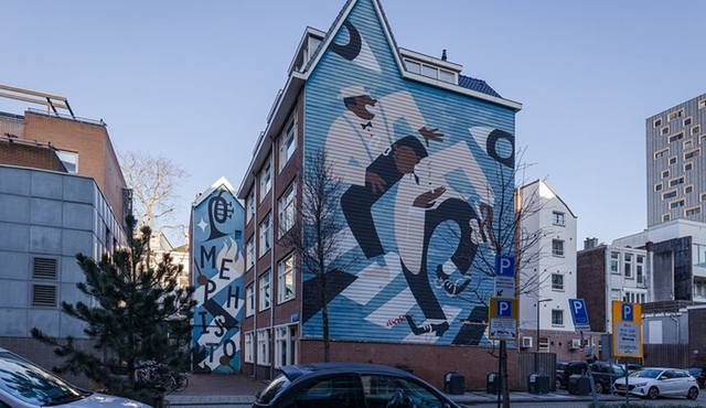 Small Scale Street Art Tour in Rotterdam