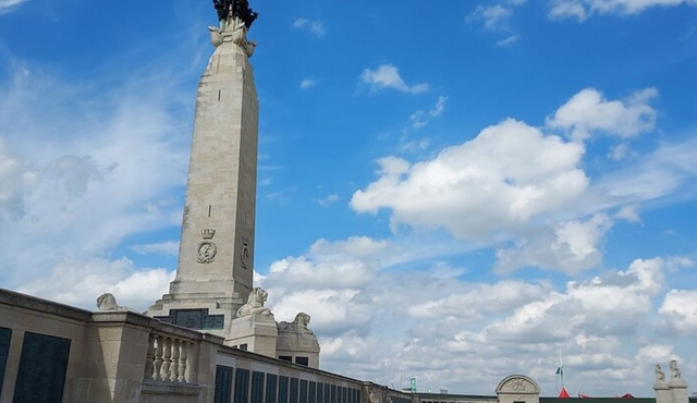 Portsmouth Naval History Private Guided Walking Tour
