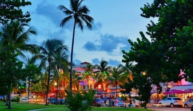 Miami Little Havana Private Walking Tour with a Guide