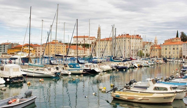 Explore Zagreb from Portoroz — Private Tour