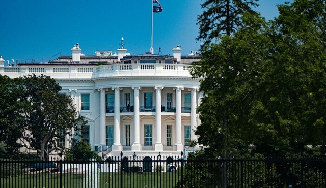 White House, National Mall Capital Highlight and Lincoln Memorial