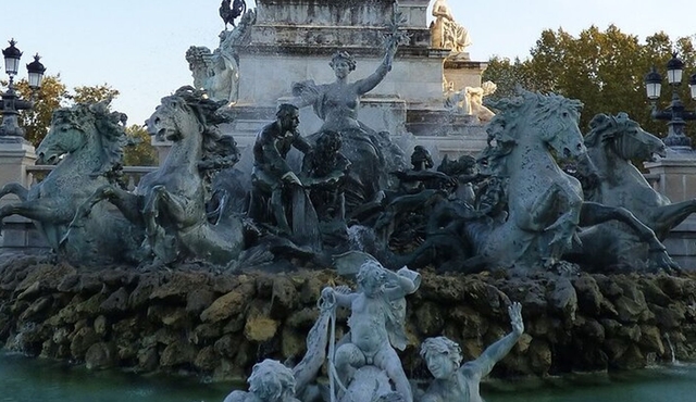 The Best of Bordeaux: Self‐Guided Audio Tour