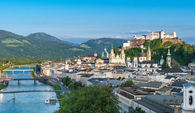 2 hour private tour in Salzburg