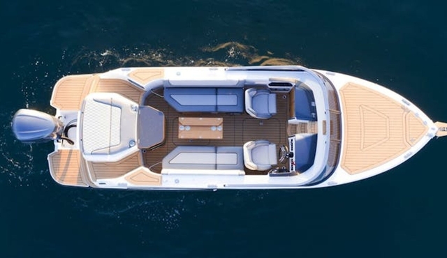 Lake Como 1‐Hour Luxury Sunset Tour