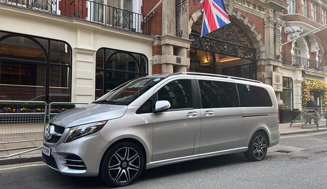 Private Transfer from London to Portsmouth Cruise Terminal
