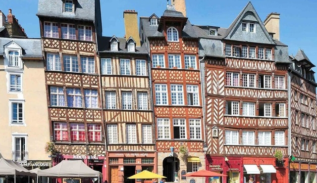 Outdoor escape game | The headquarters of Rennes
