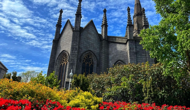 Welcome to Aberdeen: Private 2‐hour Highlights Walking Tour