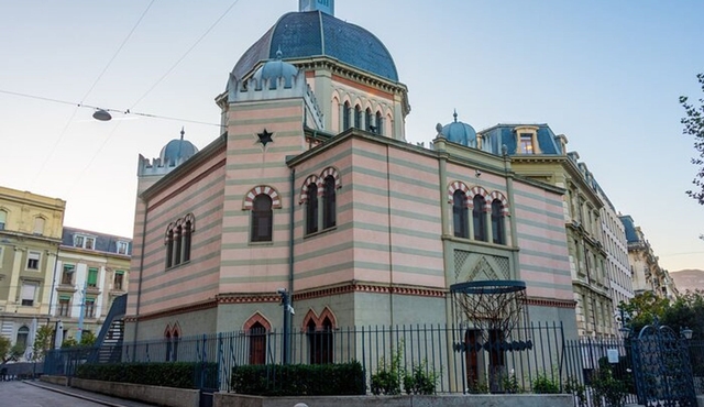 Geneva Old Town and Jewish History Private Walking Tour