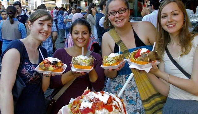 Street Food Tour in Istanbul [Don't Miss it]