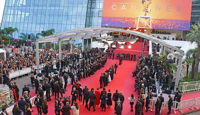 Cannes Private Tour: Film Festival, Secrets & Stunning views