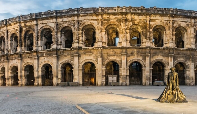 Nimes Historical Highlights Private Walking Tour