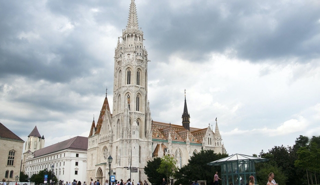 Buda Castle walking tour
