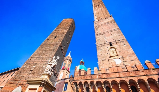 Bologna food tour of local delicacies from Florence