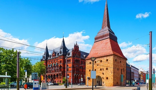 Rostock: Old Town and St Mary's Church Private Walking Tour