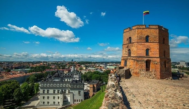 Private Tour: All‐Highlights of the Vilnius Old Town
