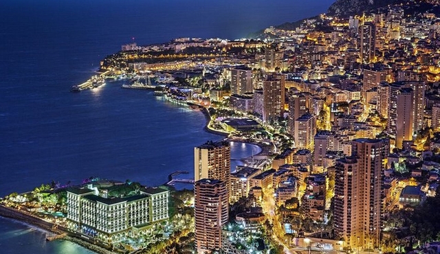 Monaco Private Customizable Guided Walking Tour