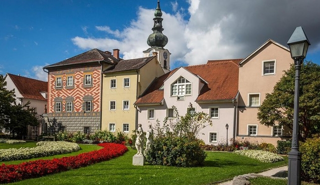 Wels Private Walking Tour with Professional Guide