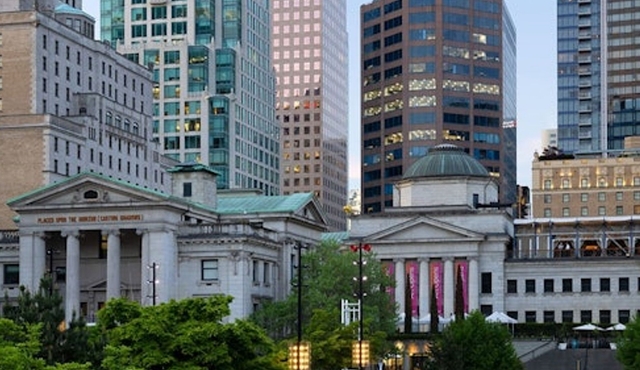 Vancouver Art Gallery: Fast Track Ticket + Audio Guide