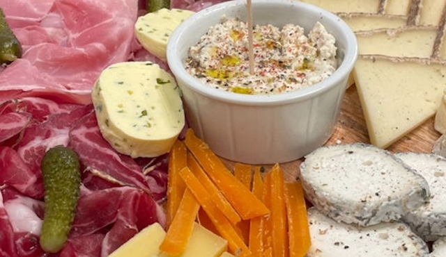 Lyon: Guided Food Tour