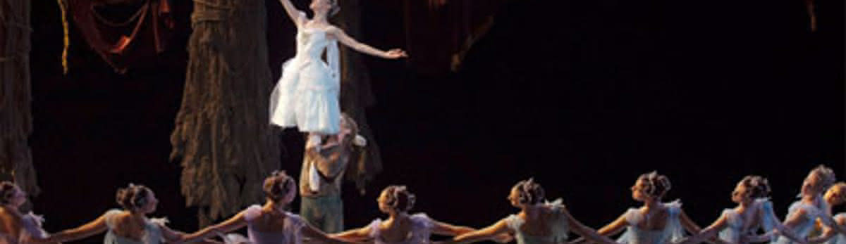 La Source: Paris Opera Ballet, © Photo: Anne Deniau/ONP
