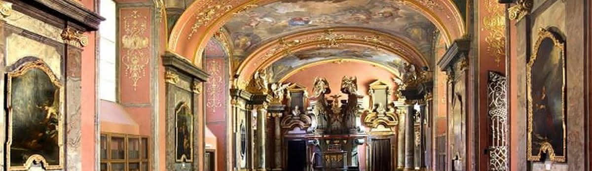 Klementinum Mirror Chapel, Old Prague